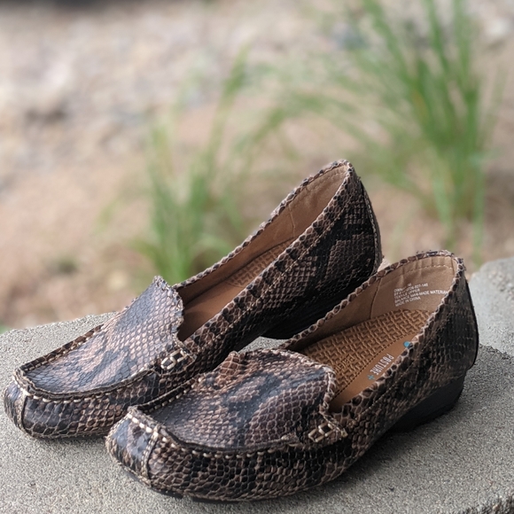 Baretraps Posture Plus+ "Ownah" brown/black leather snakeskin flats/loafers sz 7 - Picture 5 of 11